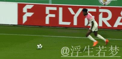 周薪40万的红军核心表现低迷:半场0射正+0成功过人+15次丢球权 周薪40万的红军核心表现低迷:半场0射正+0成功过人+15次丢球权